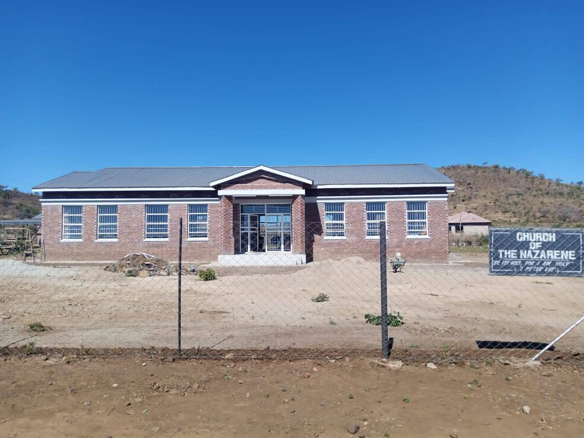 Novas instalações e infraestrutura da igreja do Distrito de Midlands No Zimbabwe