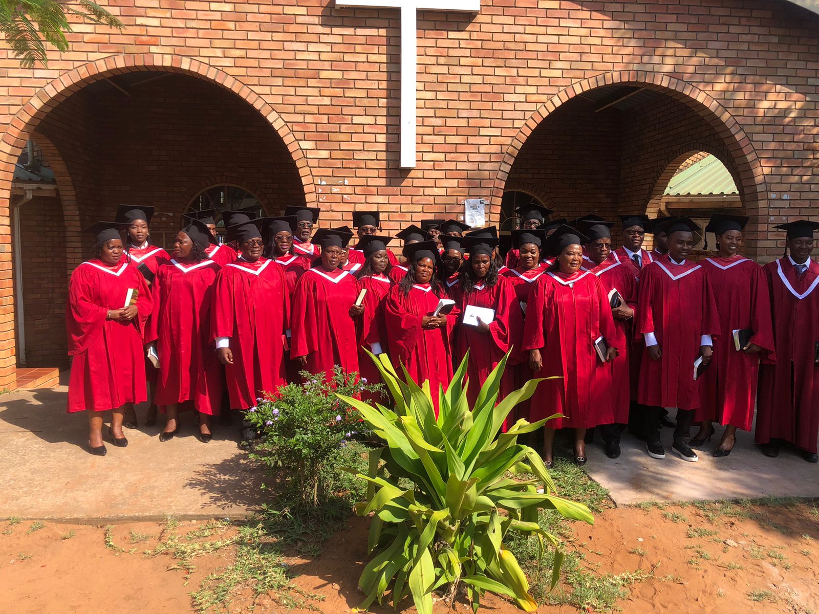 Seminário Nazareno de Moçambique Gradua 34 Alunos